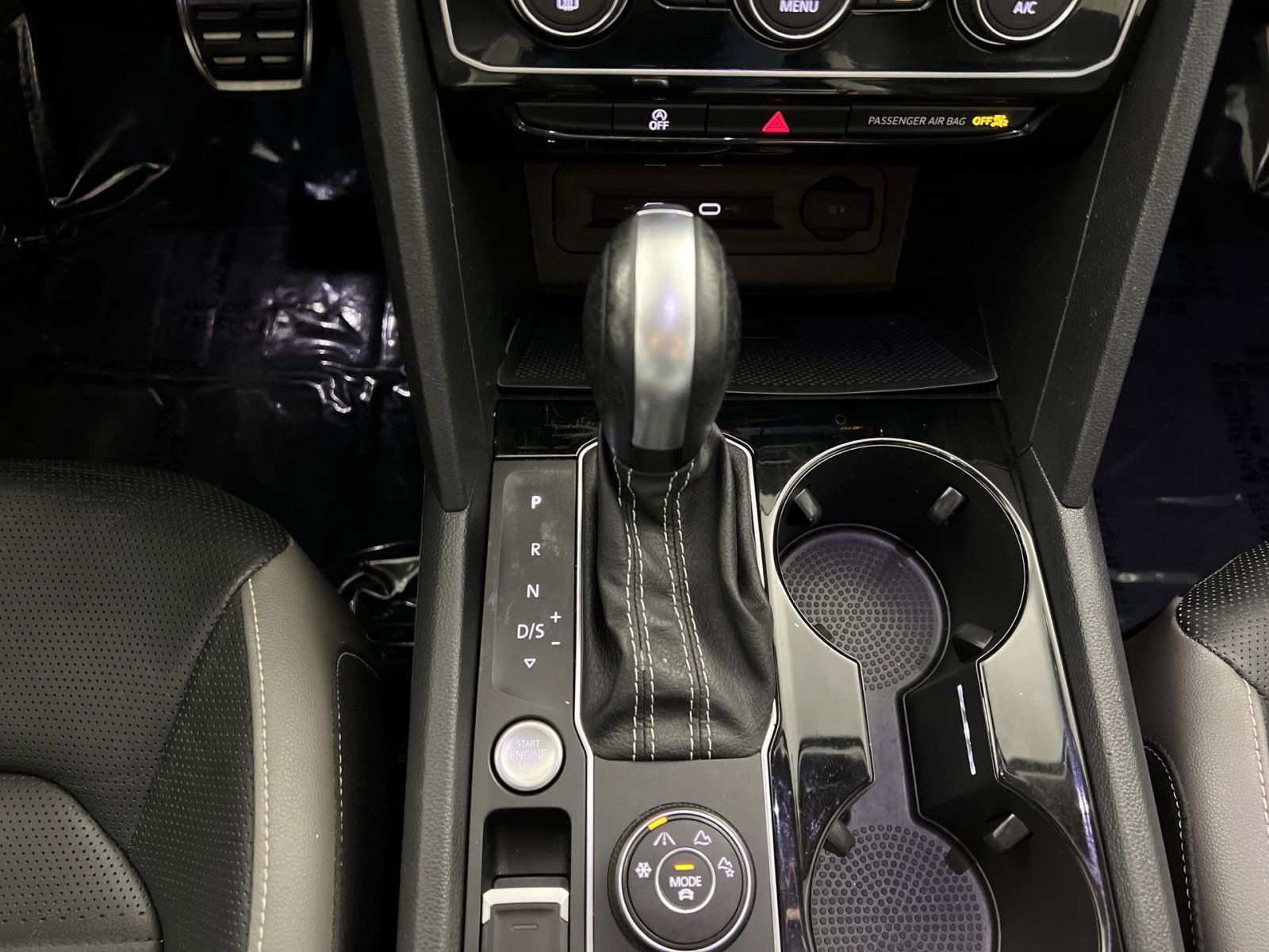 Used 2022 Volkswagen Atlas SEL Premium image 22