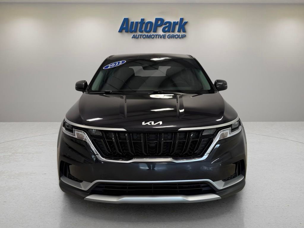 Used 2022 Kia Carnival LX image 8