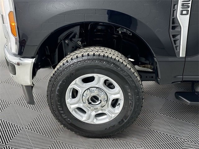 Certified 2025 Ford F350 XLT w/ FX4 Off-Road Package image 15