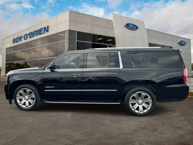 Used 2019 GMC Yukon XL Denali w/ Open Road Package AWD/4WD image 2