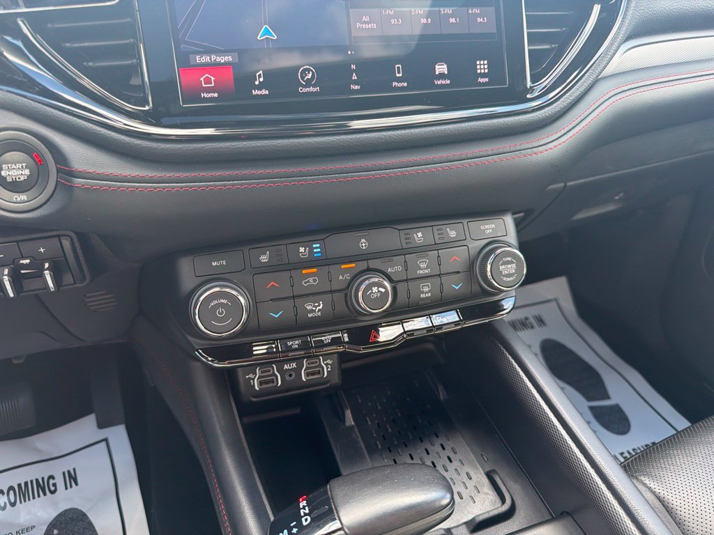 Used 2025 Dodge Durango R/T AWD/4WD image 35