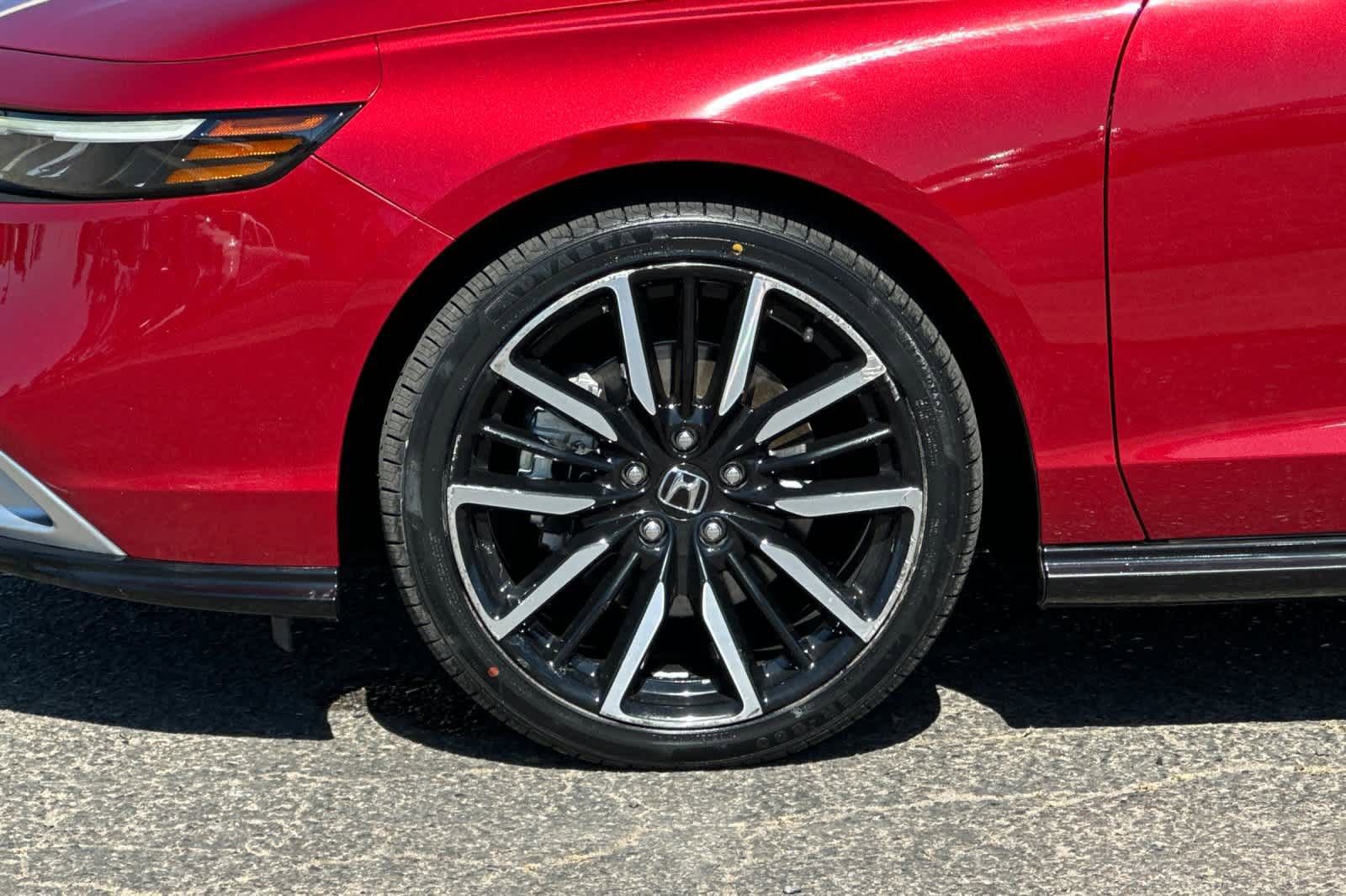 Used 2023 Honda Accord Touring image 26