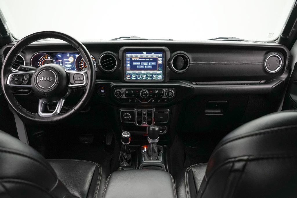 Used 2020 Jeep Wrangler Unlimited Sahara image 16