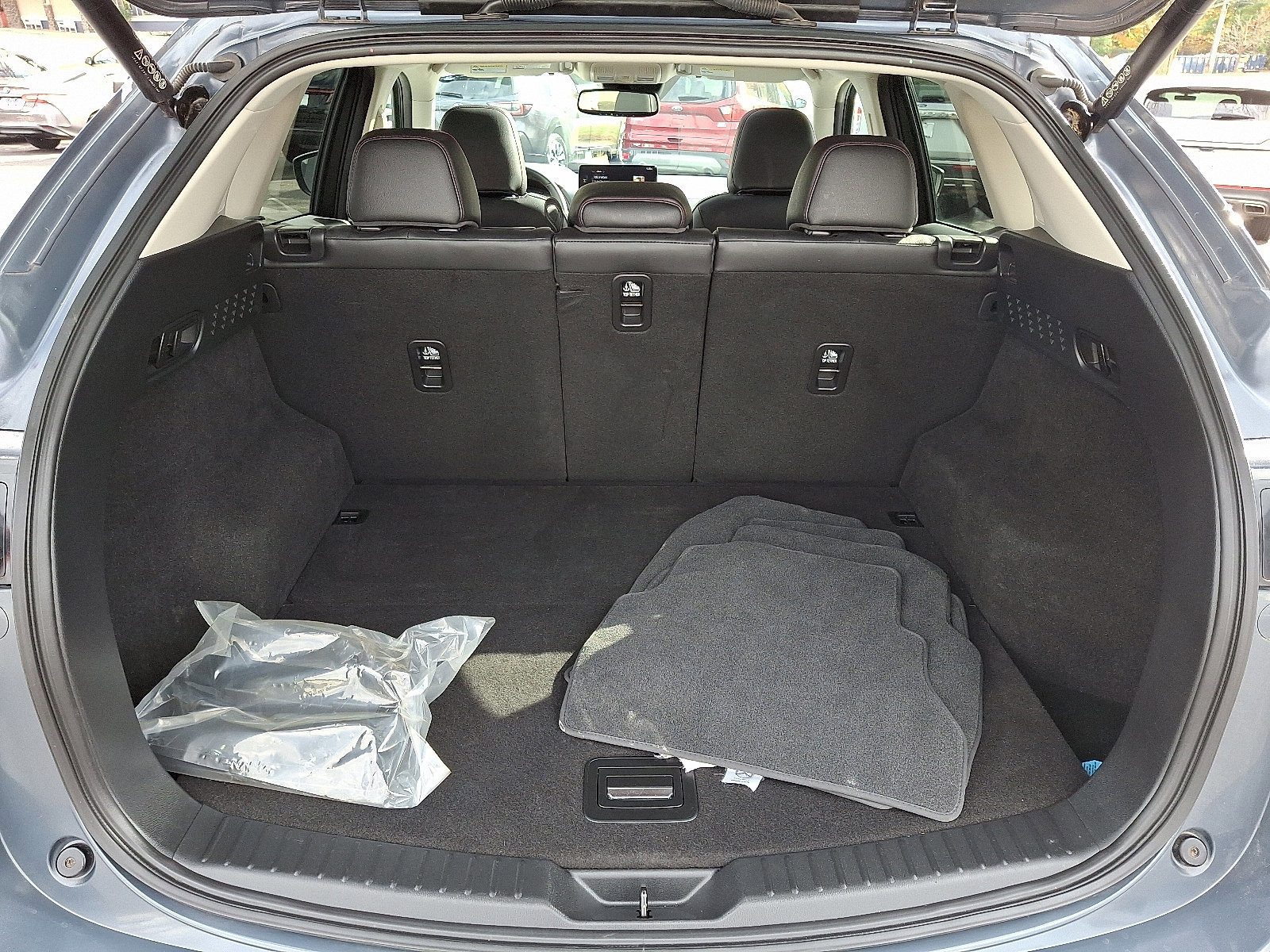 Used 2024 MAZDA CX-5 Carbon Edition image 30