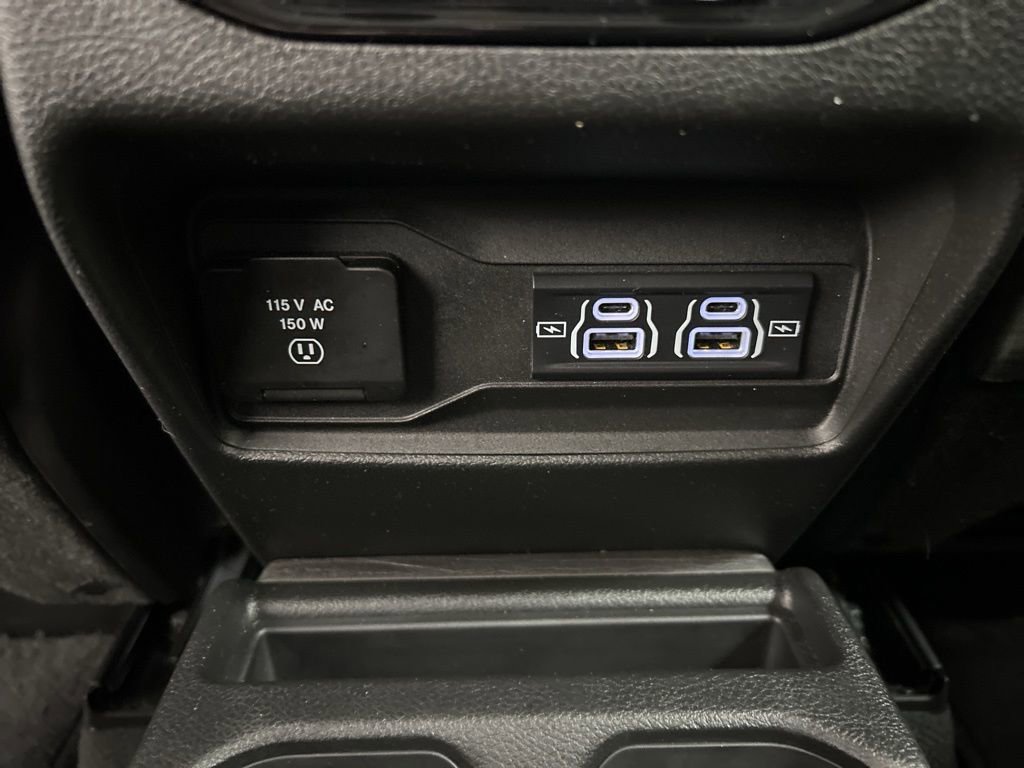 Used 2023 Jeep Grand Cherokee L Limited image 26