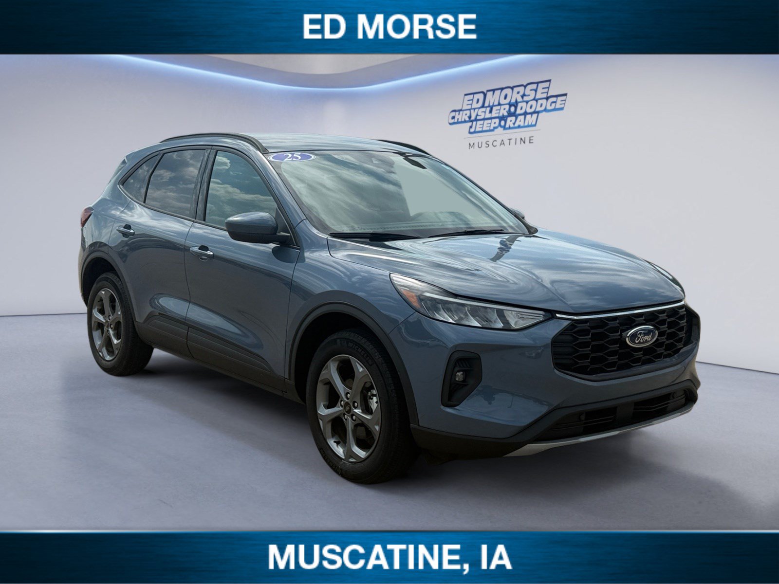 Certified 2025 Ford Escape ST-Line Select AWD/4WD image 7