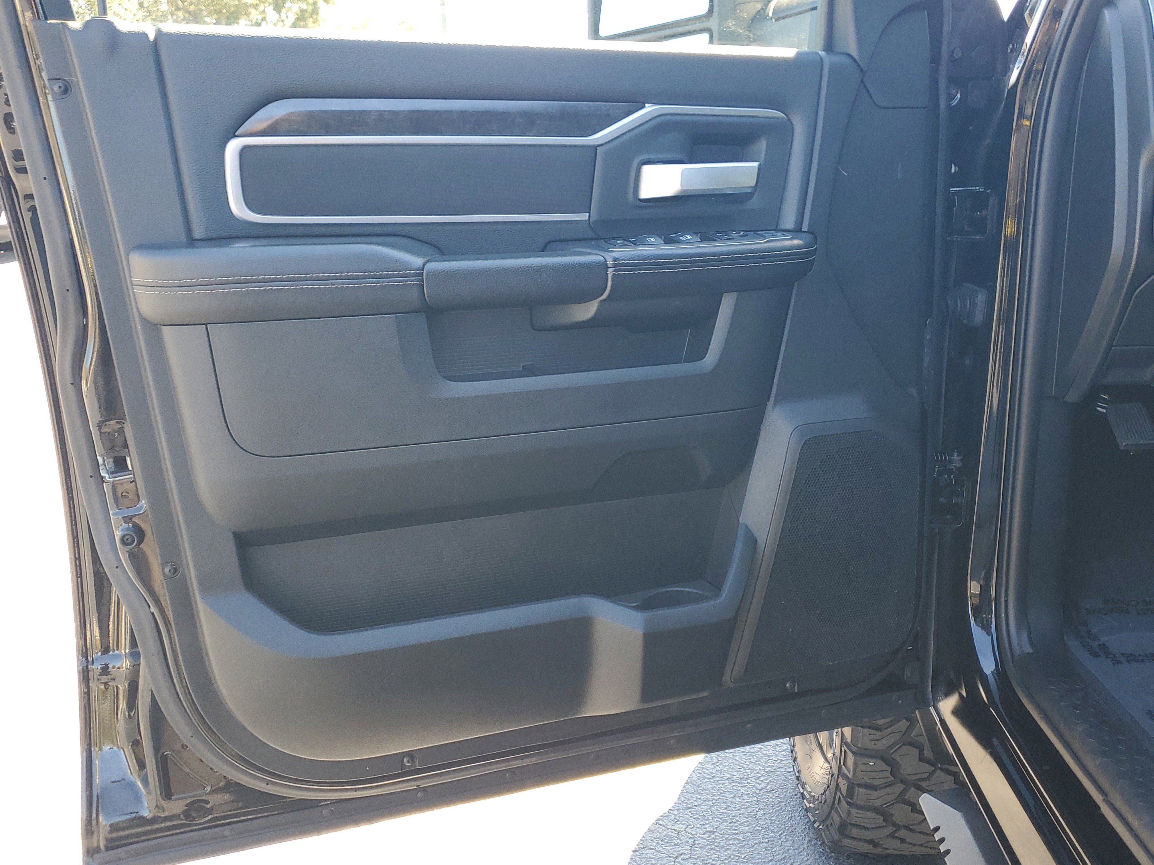 Used 2024 RAM 2500 Big Horn w/ Night Edition image 18