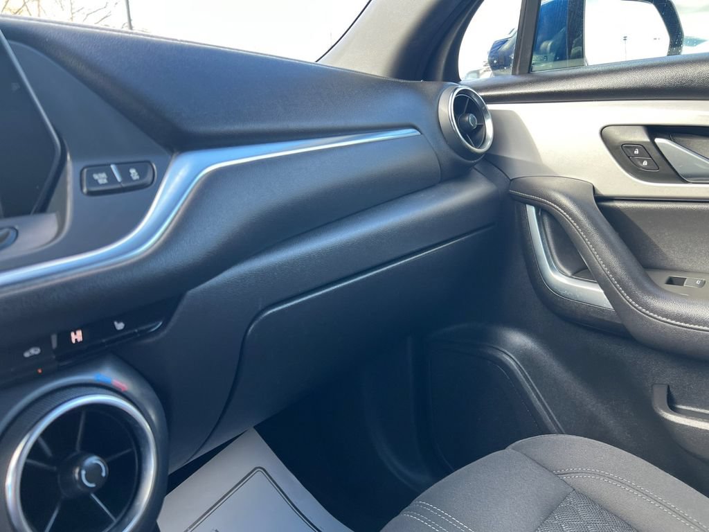 Used 2022 Chevrolet Blazer LT FWD image 34