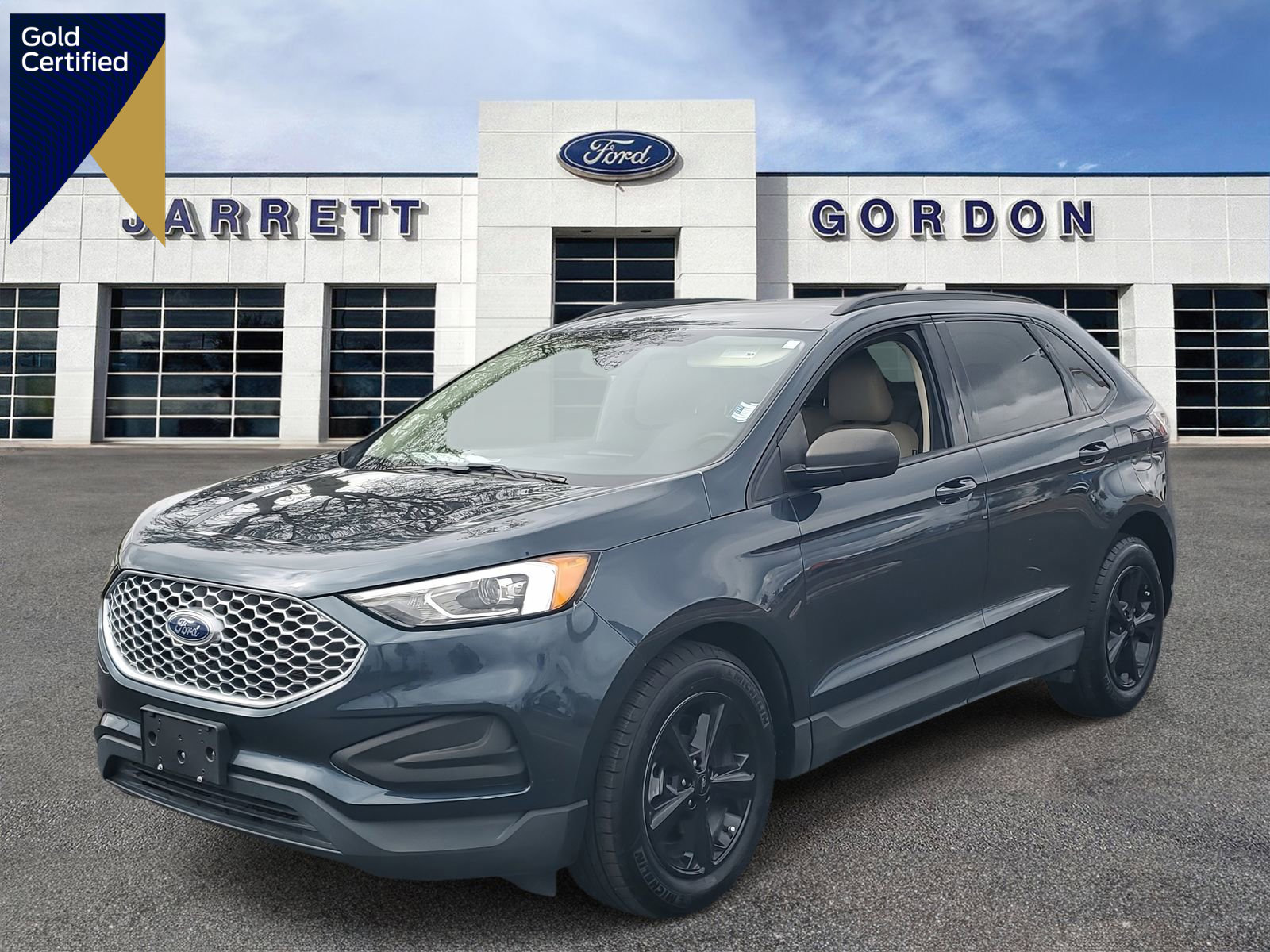 Certified 2024 Ford Edge SE image 1