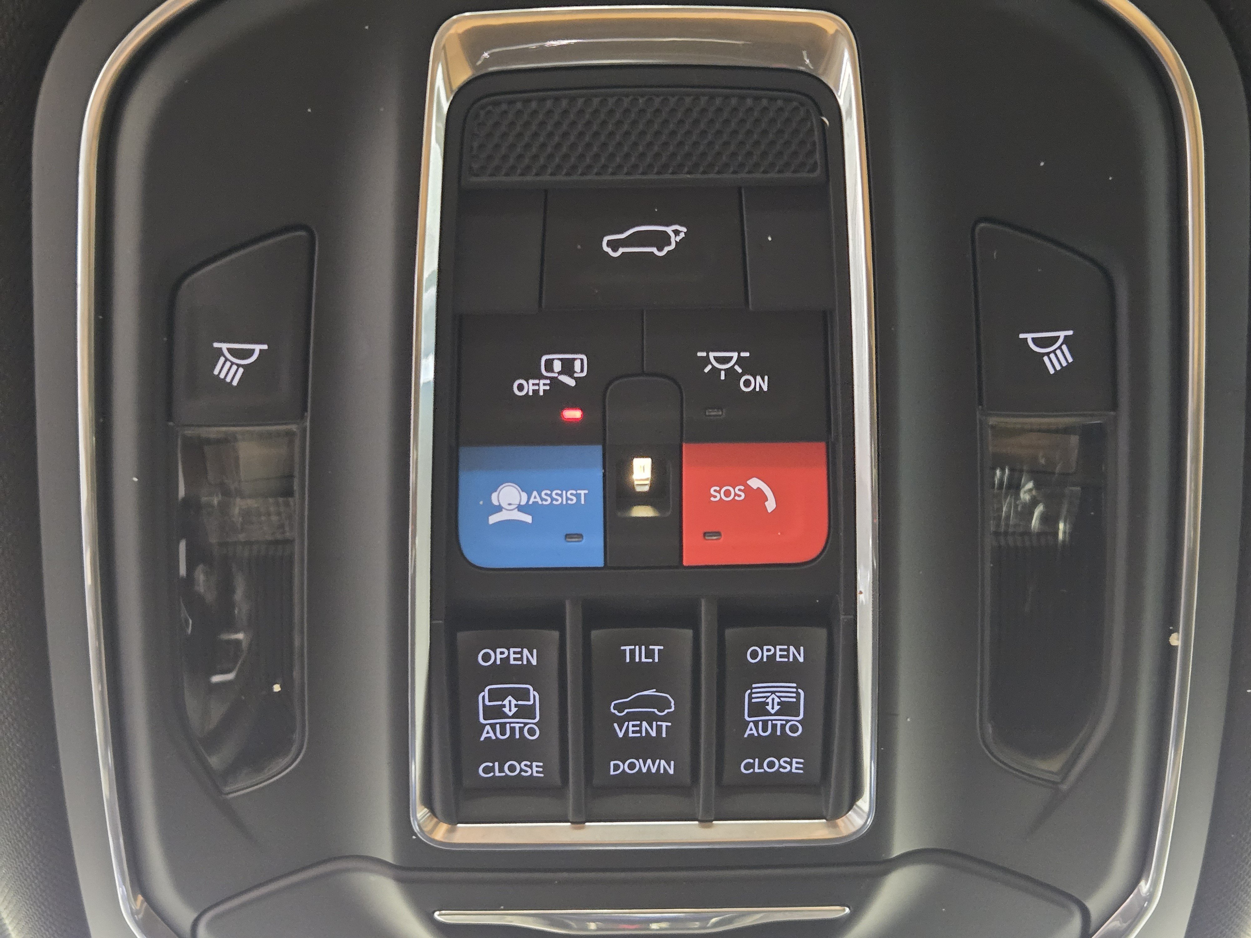 Used 2025 Jeep Grand Cherokee L Summit w/ Obsidian Package AWD/4WD image 29