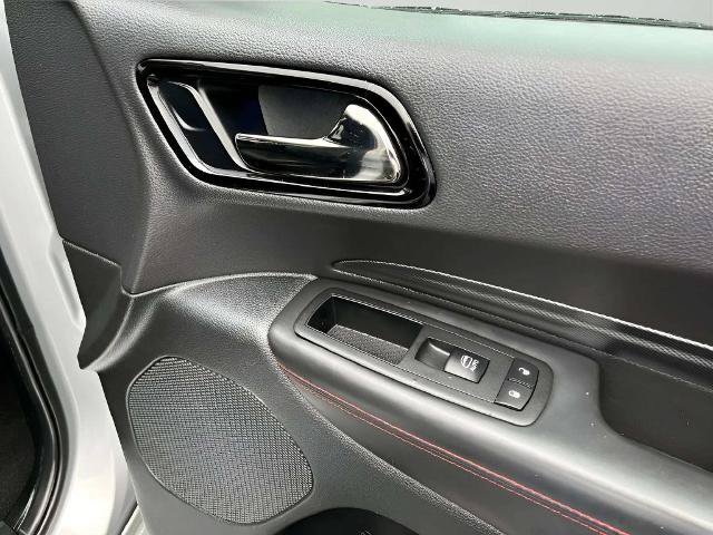 Used 2024 Dodge Durango GT AWD/4WD image 9