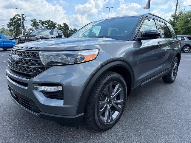 Certified 2023 Ford Explorer XLT w/ Equipment Group 202A AWD/4WD image 4