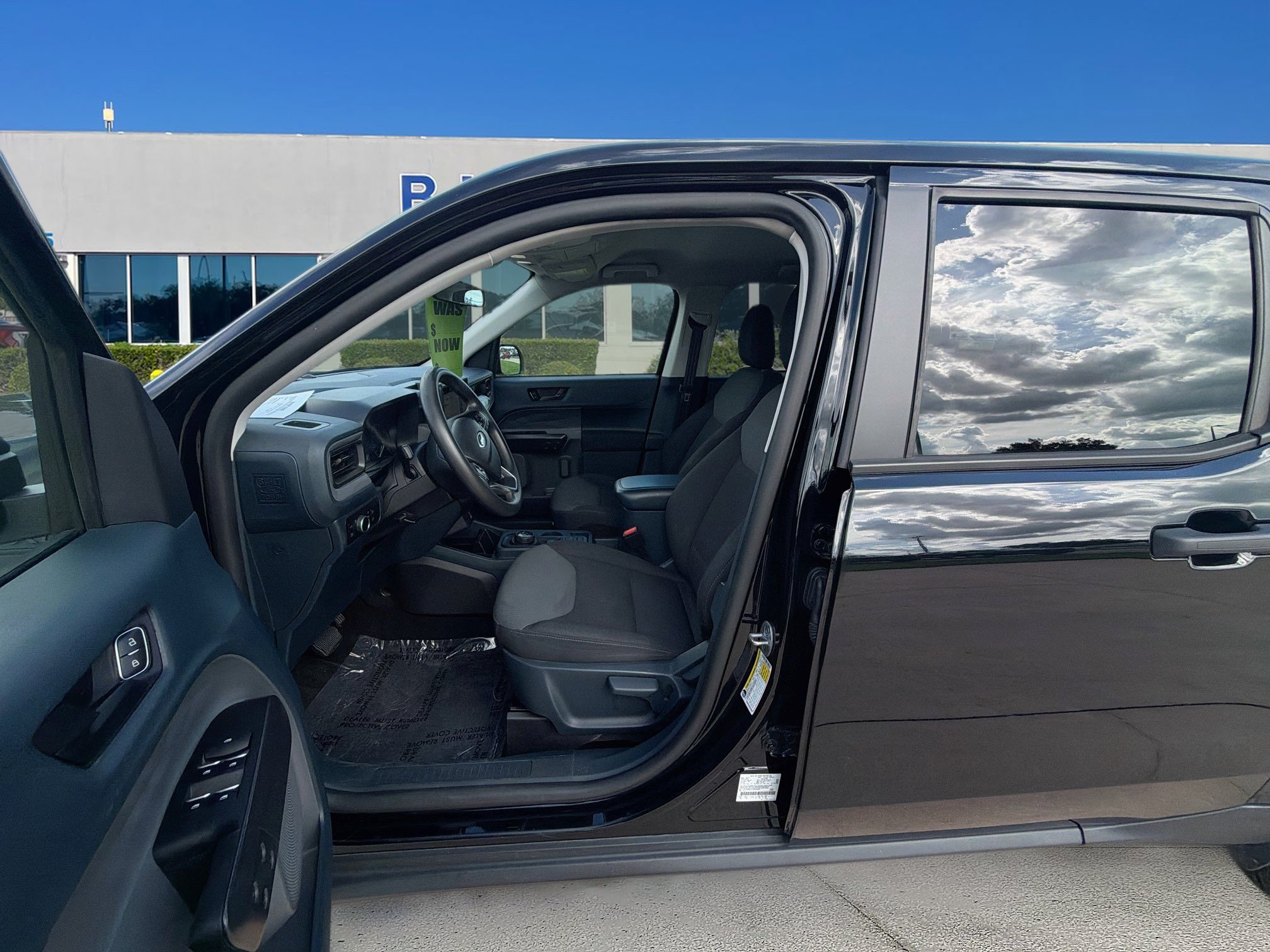 Certified 2023 Ford Maverick XL FWD image 19