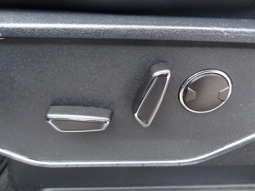 Certified 2023 Ford F150 Lariat w/ Equipment Group 502A High image 17