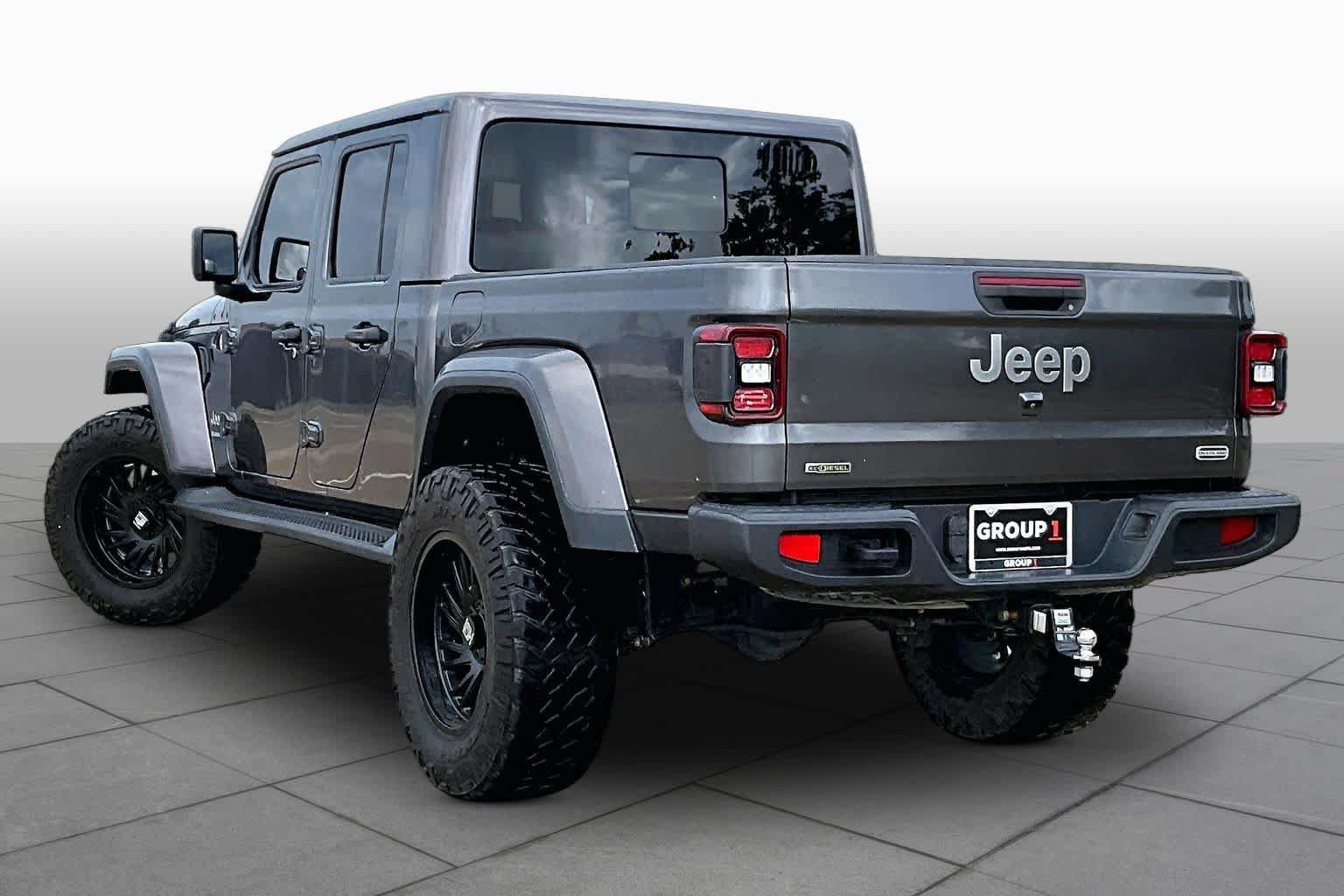 Used 2021 Jeep Gladiator Overland AWD/4WD image 12