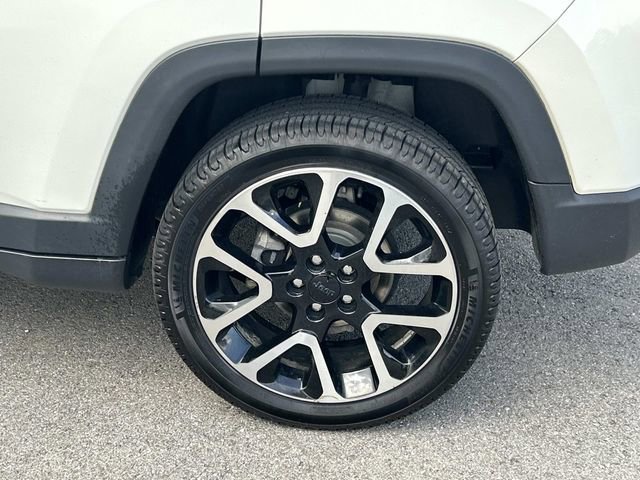 Used 2020 Jeep Compass Limited AWD/4WD image 13