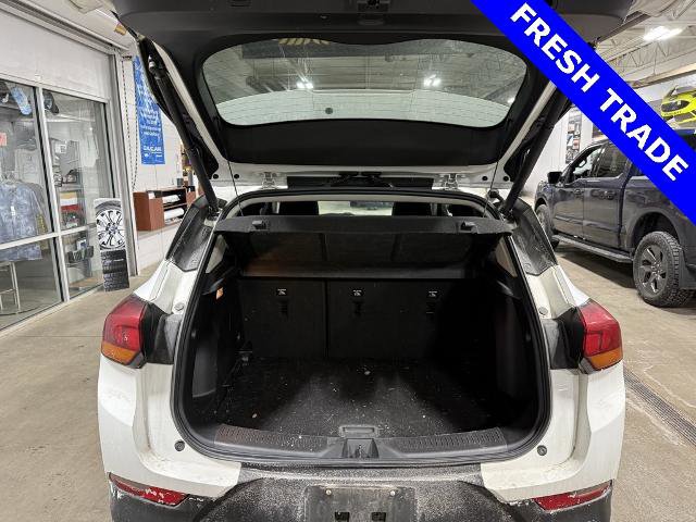 Used 2021 Buick Encore GX Select image 11