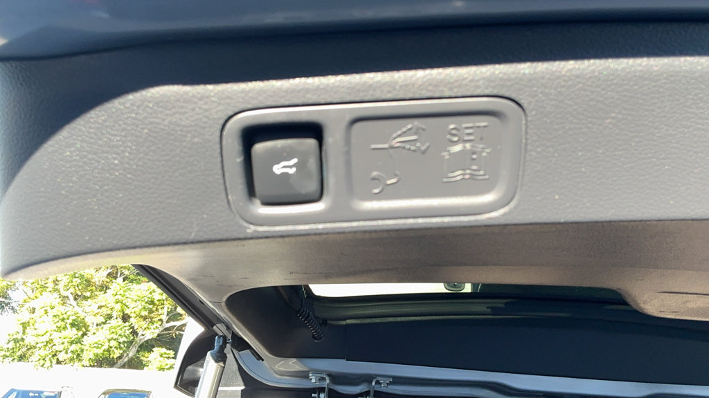 Certified 2024 Ford Expedition Limited AWD/4WD image 14