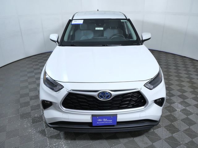 Used 2022 Toyota Highlander LE AWD/4WD image 6
