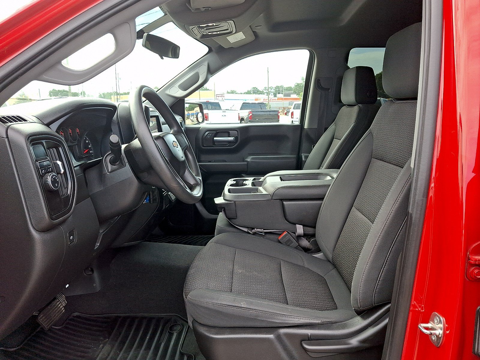 Used 2020 Chevrolet Silverado 1500 Custom w/ Custom Value Package RWD image 12