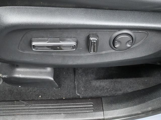 Used 2025 Honda CR-V EX-L image 12