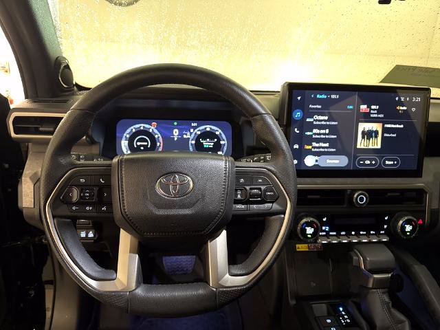 Used 2025 Toyota 4Runner Trailhunter AWD/4WD image 8