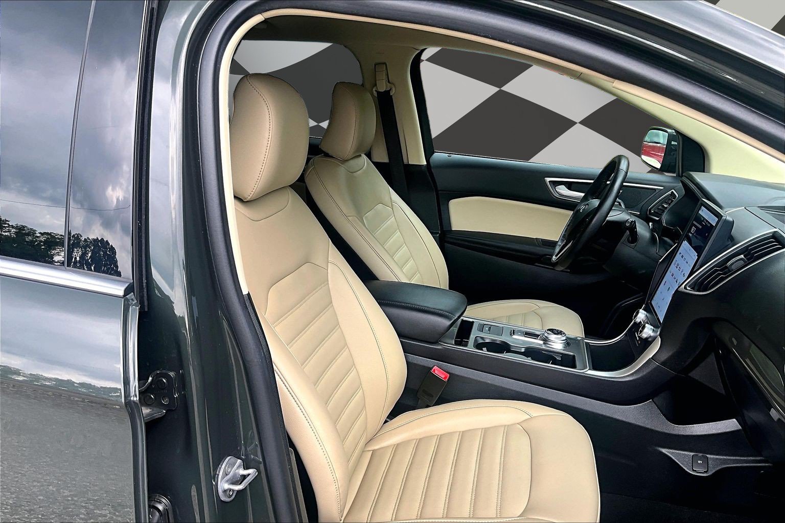 Certified 2023 Ford Edge SEL w/ Convenience Package AWD/4WD image 7