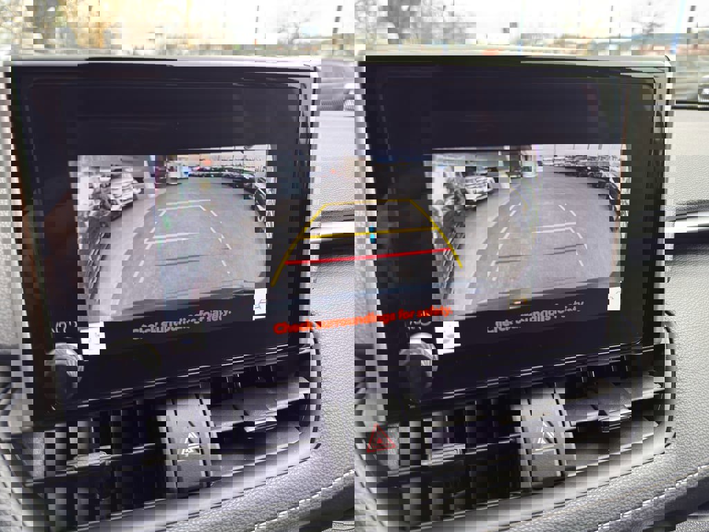 Used 2024 Toyota RAV4 XLE w/ Convenience Package image 30