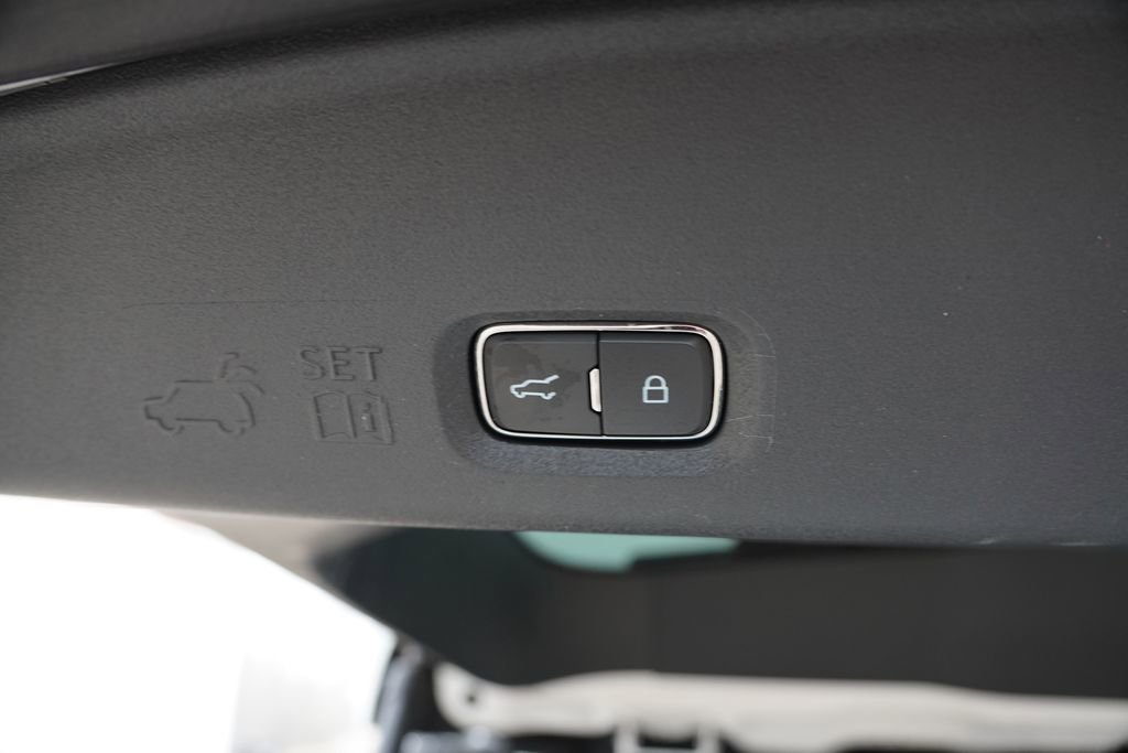 Certified 2025 Ford Expedition Active AWD/4WD image 24