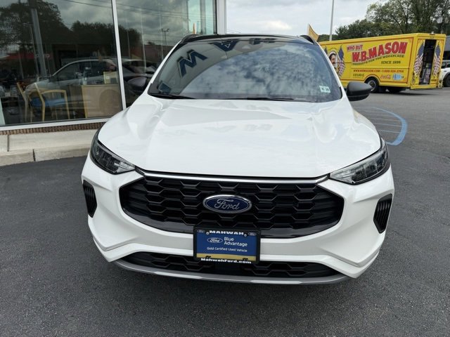 Certified 2024 Ford Escape ST-Line w/ Tech Pack #1 image 9