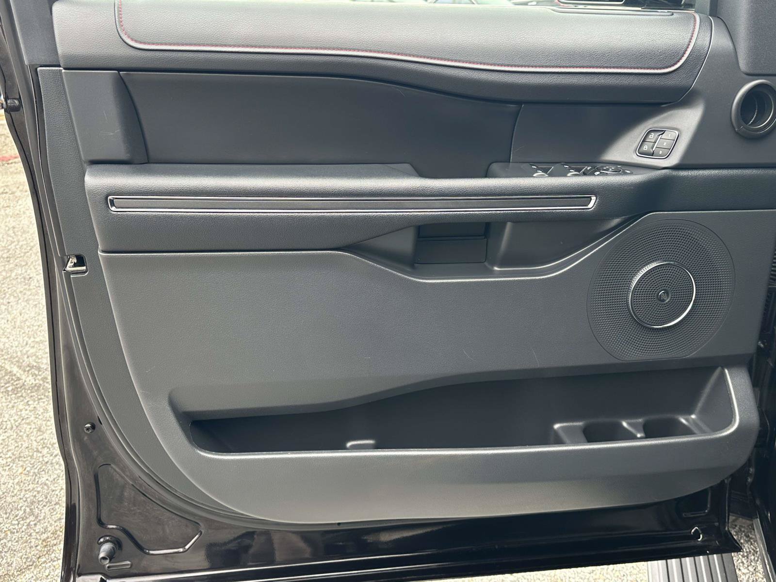 Certified 2023 Ford Expedition Max Limited AWD/4WD image 18