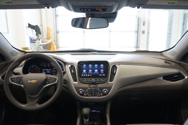 Used 2022 Chevrolet Malibu LT image 31