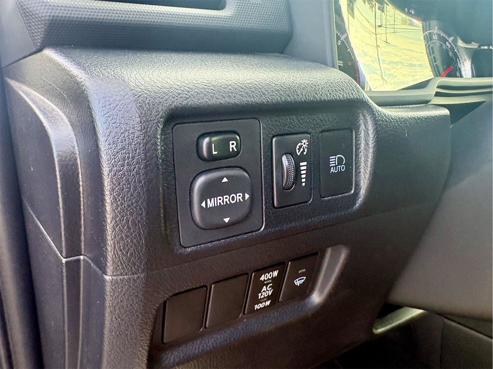 Used 2022 Toyota 4Runner TRD Off-Road Premium AWD/4WD image 17