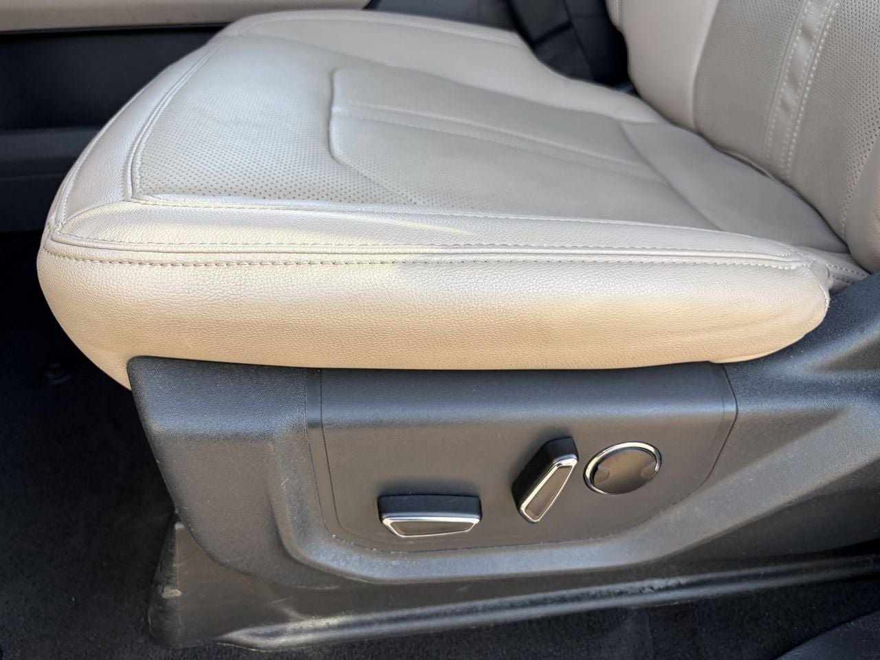 Certified 2024 Ford Expedition Limited AWD/4WD image 24