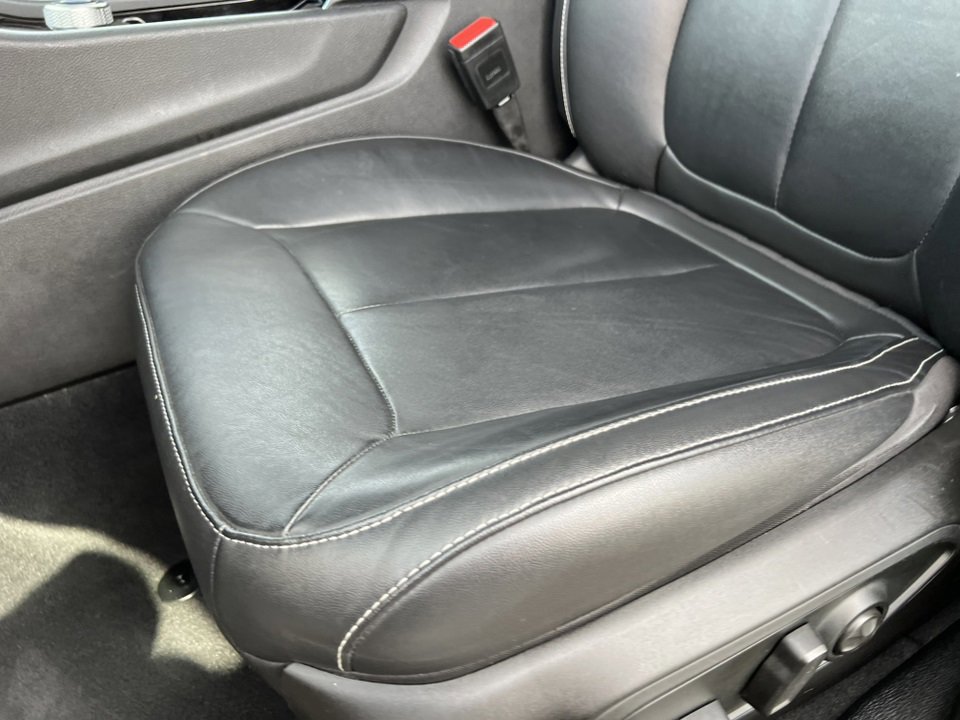 Used 2022 Jeep Grand Cherokee L Limited image 19