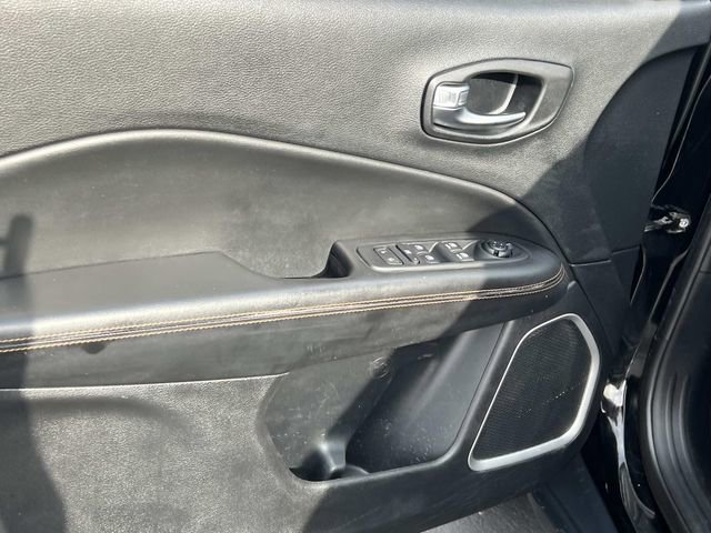 Used 2019 Jeep Compass Limited AWD/4WD image 15