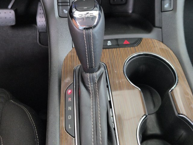 Used 2017 GMC Acadia SLE w/ Driver Alert Package I FWD image 26