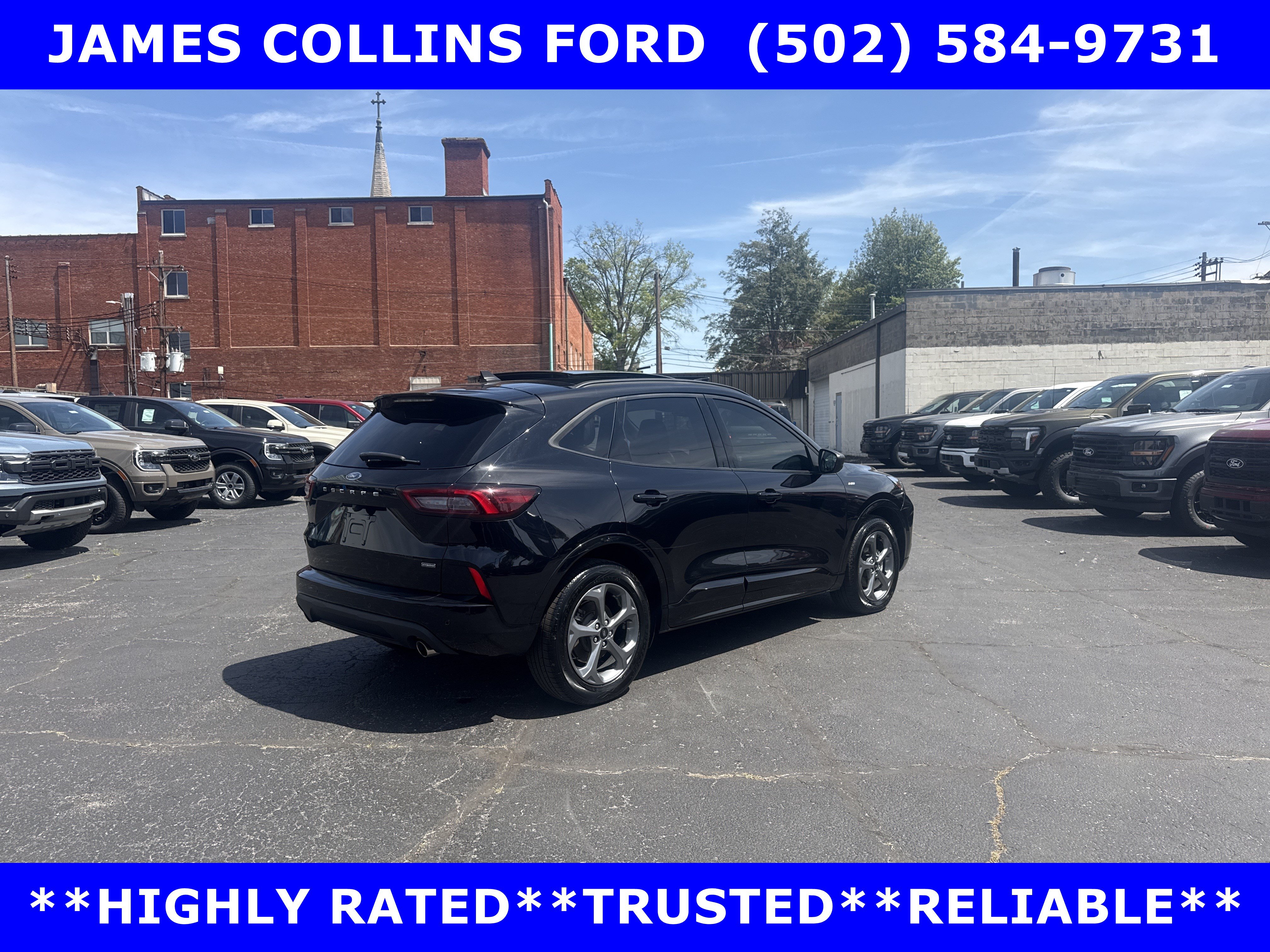 Certified 2023 Ford Escape ST-Line w/ Equipment Group 301A FWD image 3