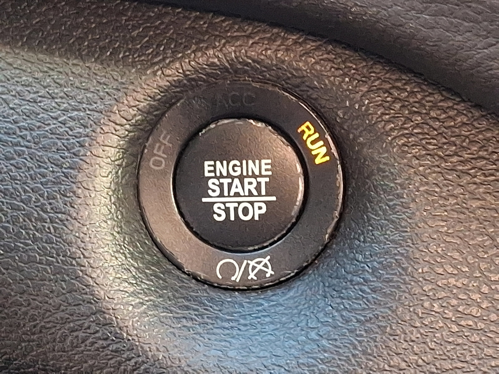 Used 2019 Jeep Cherokee Limited image 22