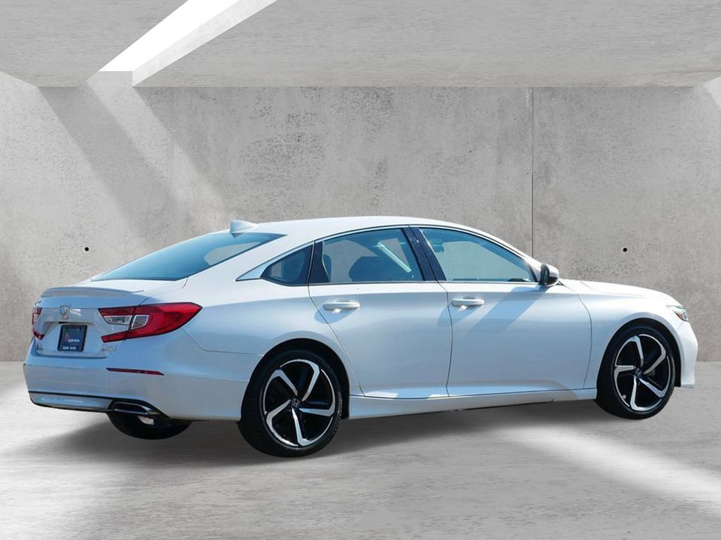 Used 2018 Honda Accord Sport image 3