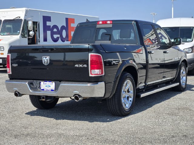 Used 2017 RAM 1500 Laramie AWD/4WD image 7