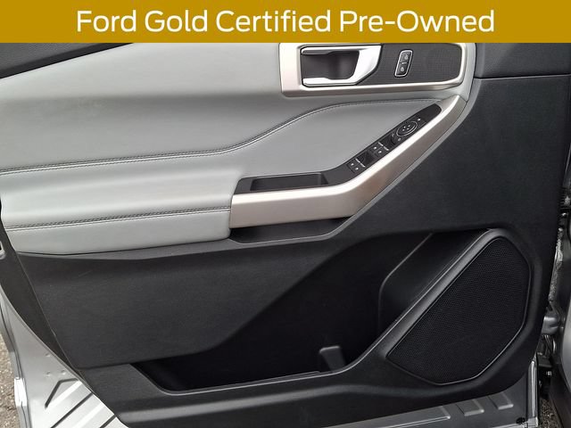 Certified 2022 Ford Explorer XLT w/ Equipment Group 202A AWD/4WD image 16