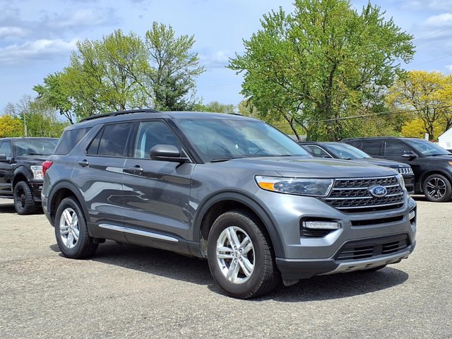 Certified 2023 Ford Explorer XLT w/ Equipment Group 202A