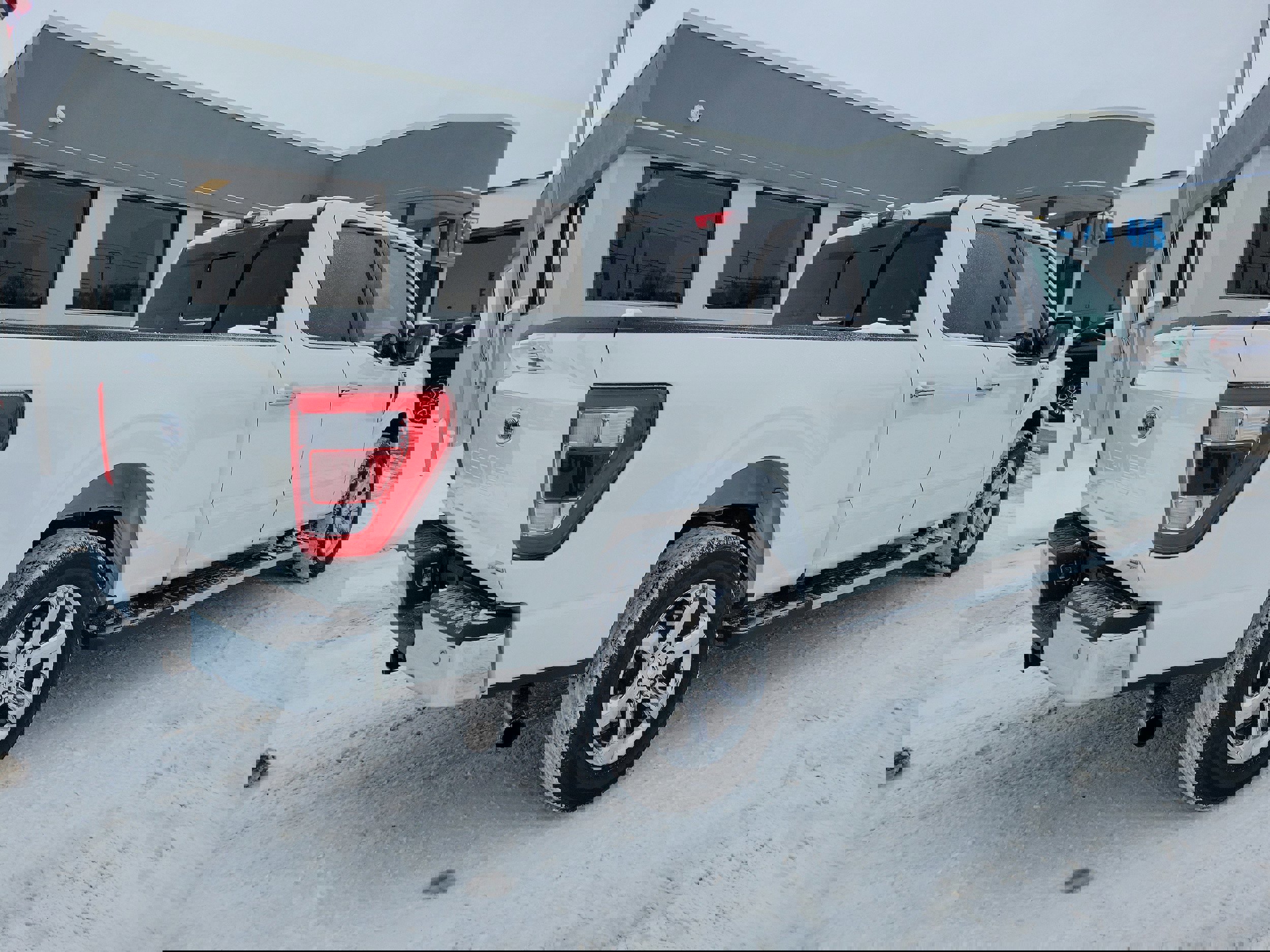 Certified 2021 Ford F150 Lariat w/ Equipment Group 502A High image 3