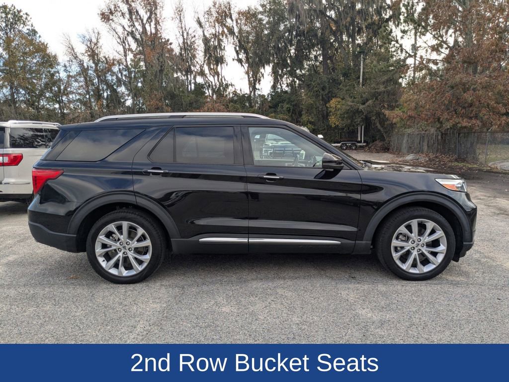 Certified 2022 Ford Explorer Platinum w/ Technology Package image 3
