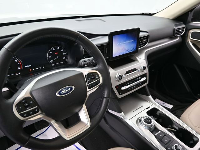 Certified 2024 Ford Explorer XLT w/ Equipment Group 202A image 24