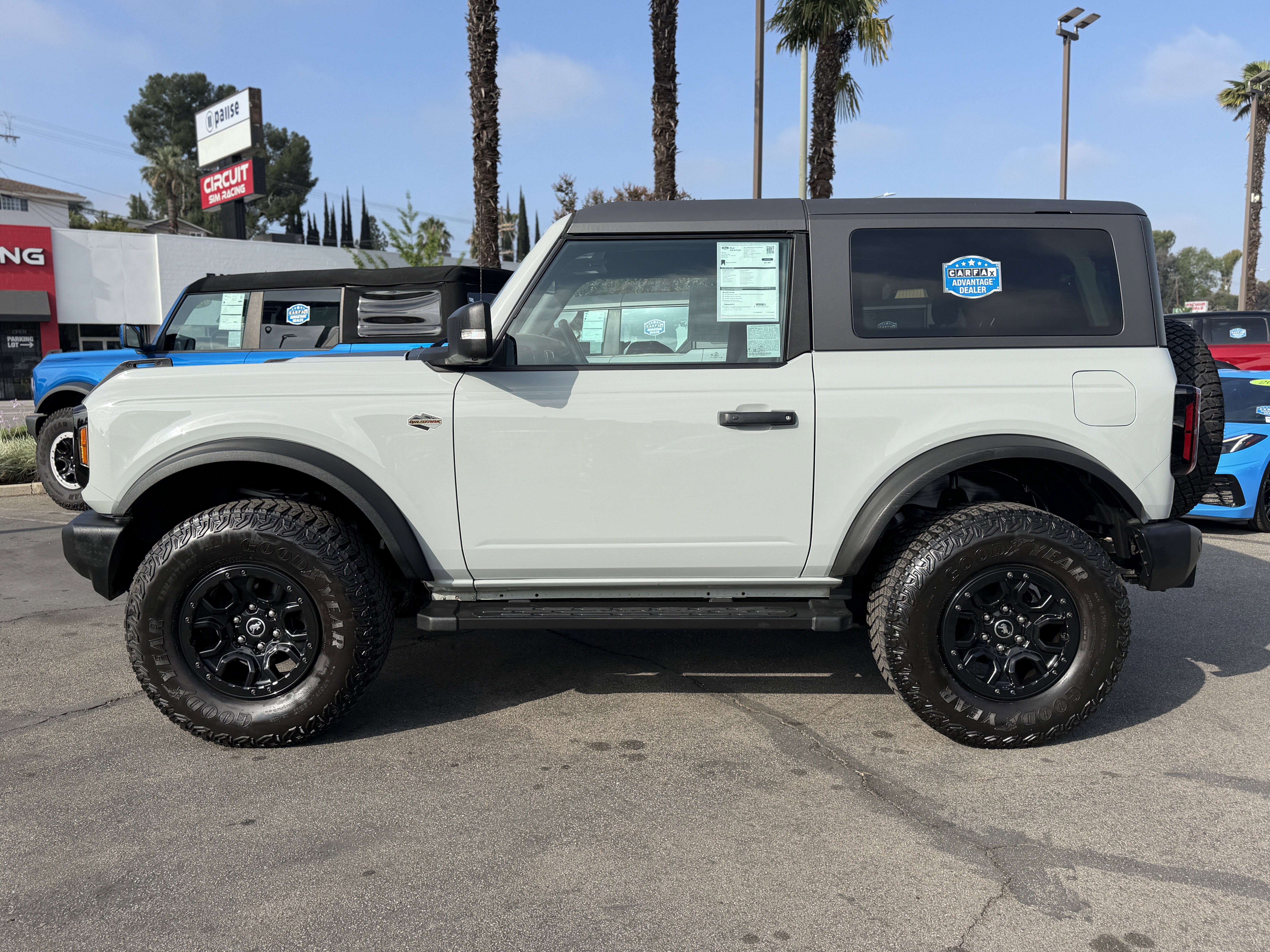 Certified 2022 Ford Bronco Wildtrak AWD/4WD image 4