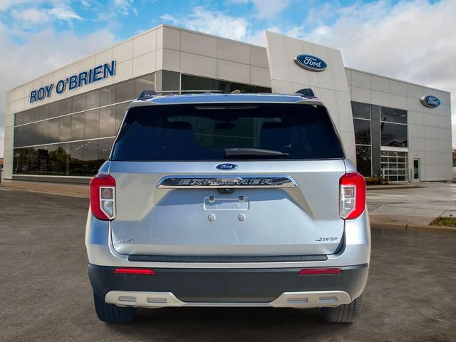 Certified 2023 Ford Explorer XLT w/ Equipment Group 202A image 4