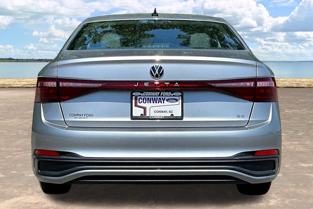 Used 2025 Volkswagen Jetta SE FWD image 7