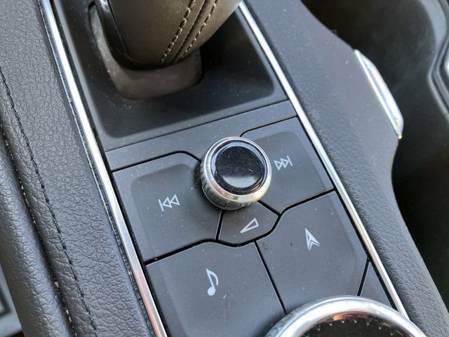 Used 2019 Cadillac XT4 Sport image 23